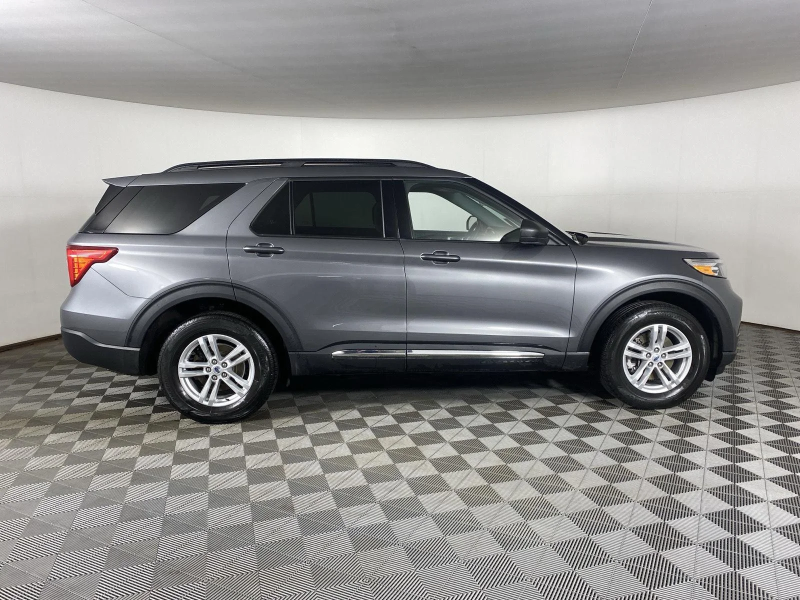 Used 2023 Carbonized Gray Ford XLT image 11
