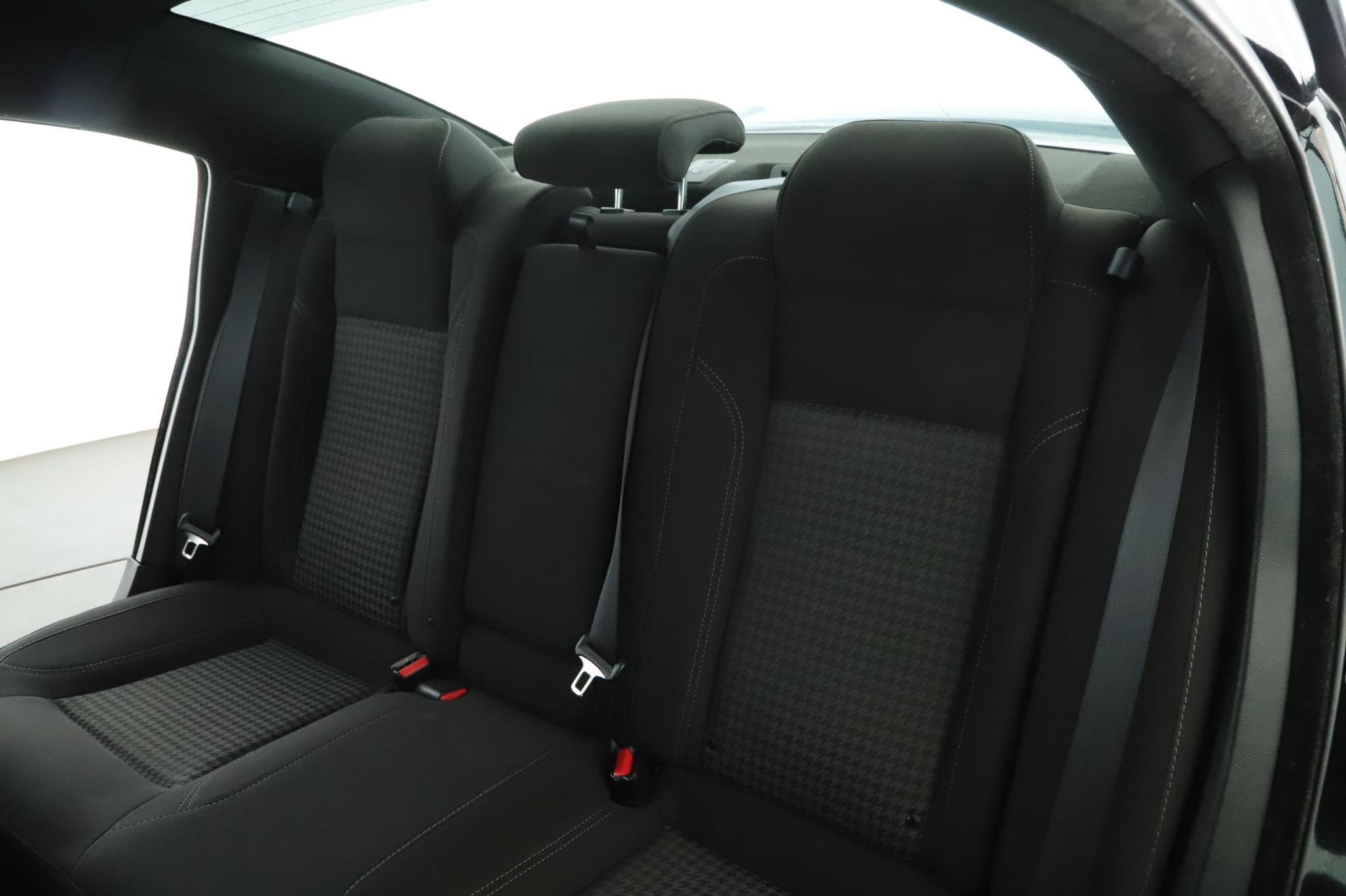 Used 2023 Pitch Black Clearcoat Dodge SXT AWD image 6