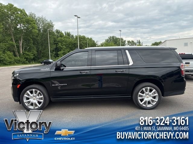 2021 Chevrolet Suburban 4WD 1500 High Country's photo