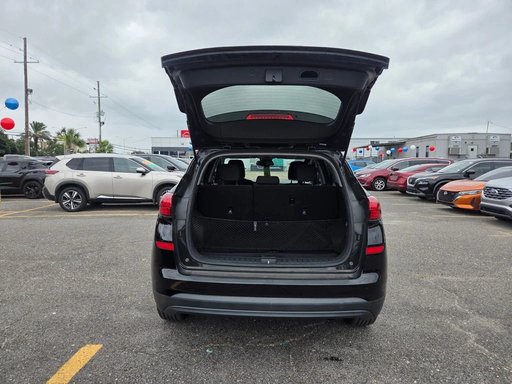 Used 2019 Black Hyundai Value image 26