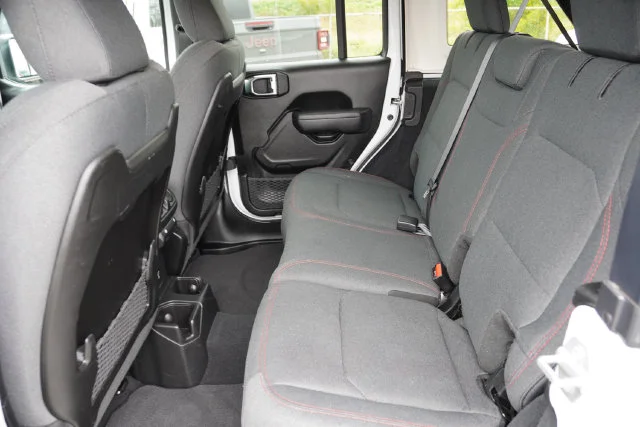Certified Used 2025 White Jeep Rubicon image 18
