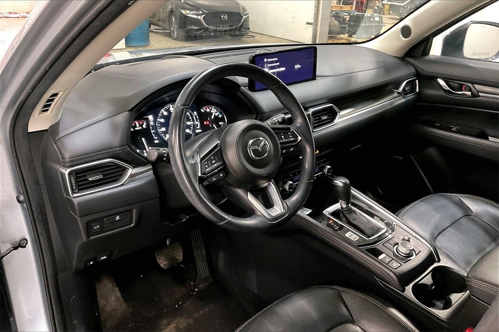 2023 MAZDA CX-5 - Image 13