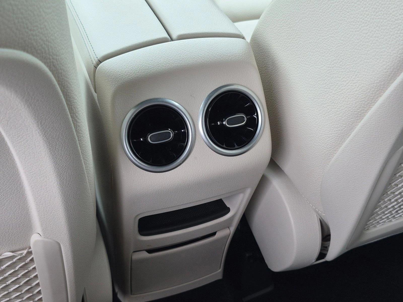 Certified Used 2026 Polar White Mercedes-Benz GLB 250 image 16