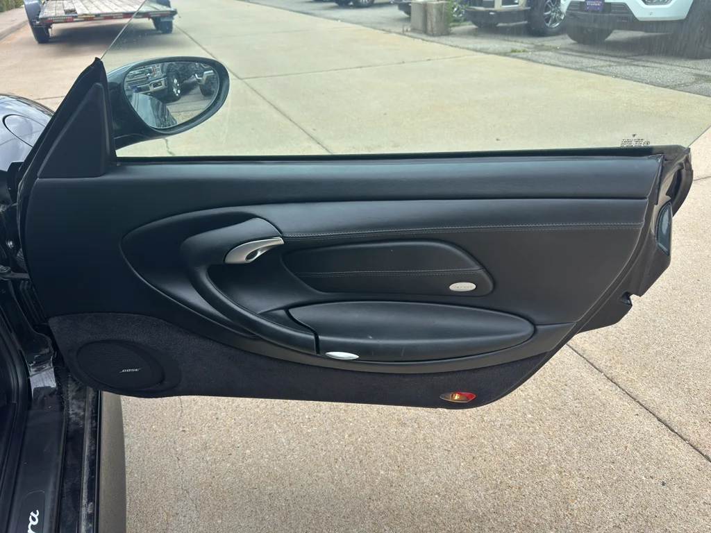 Used 2002 BLACK Porsche Carrera image 34