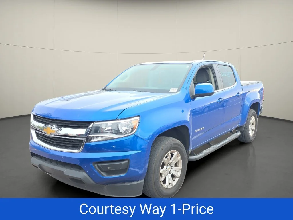 Used 2018 Blue Chevrolet LT image 5