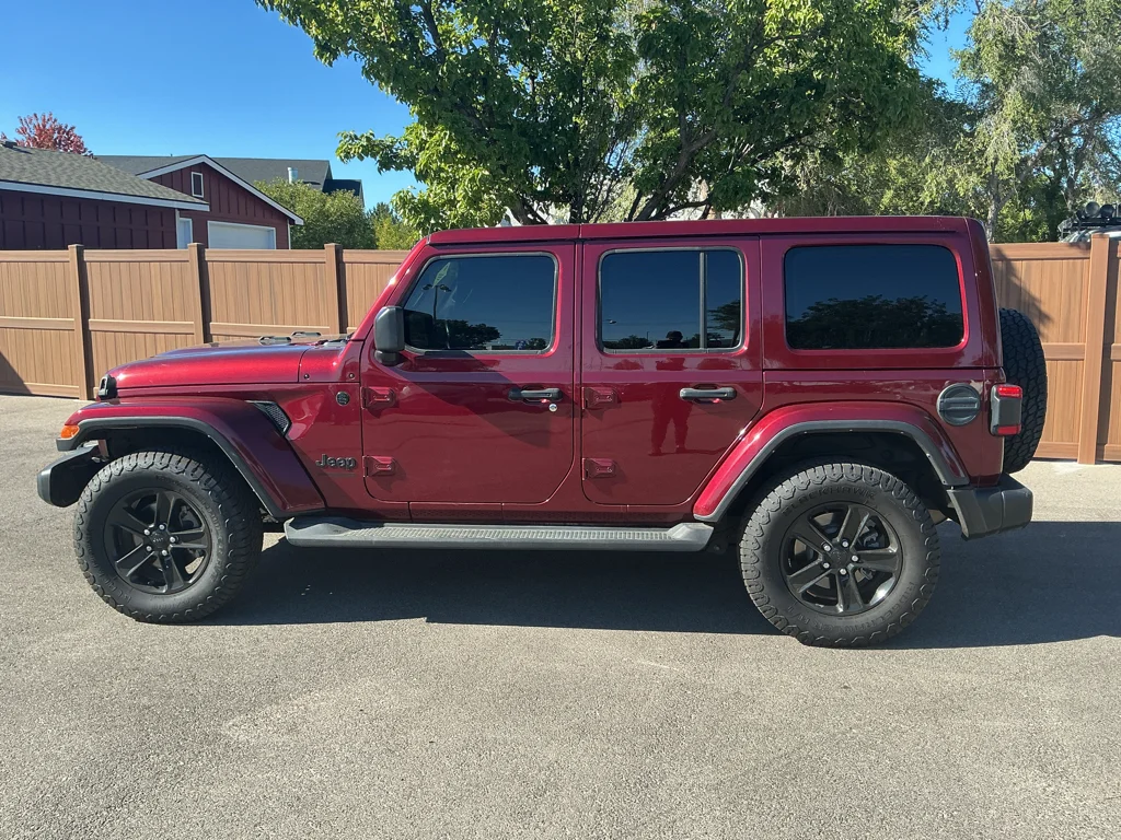 Used 2021 Snazzberry Pearl Jeep Unlimited Altitude image 8