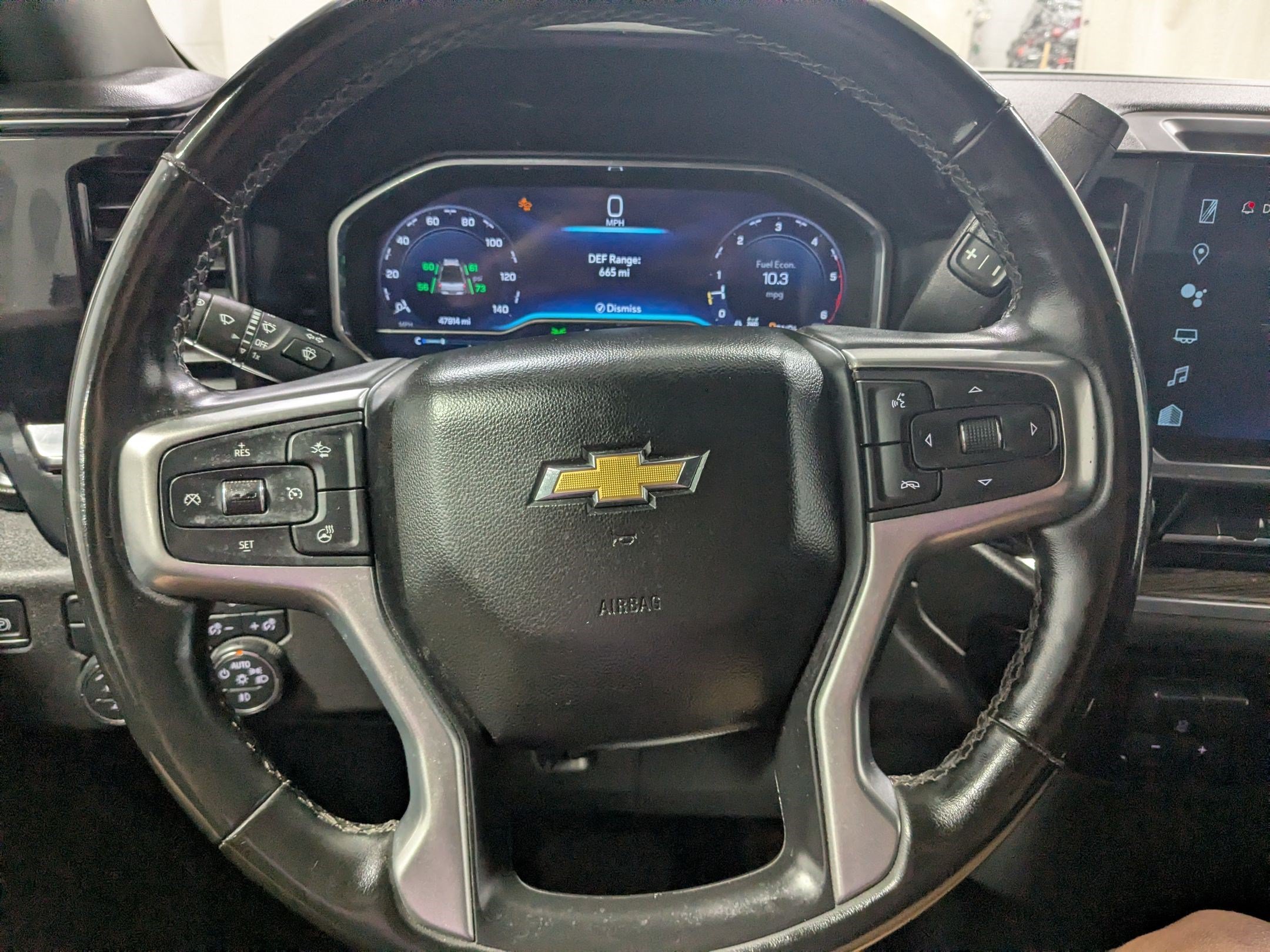 Used 2024 Summit White Chevrolet LT image 11