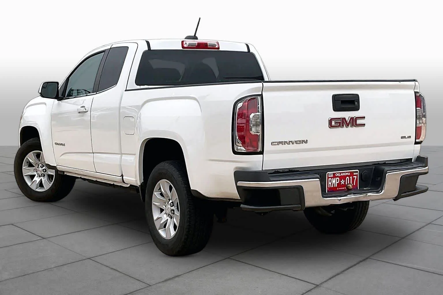 Used 2016 Summit White GMC 2WD SLE image 12