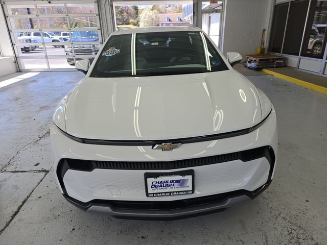 Used 2025 White Chevrolet LT image 8