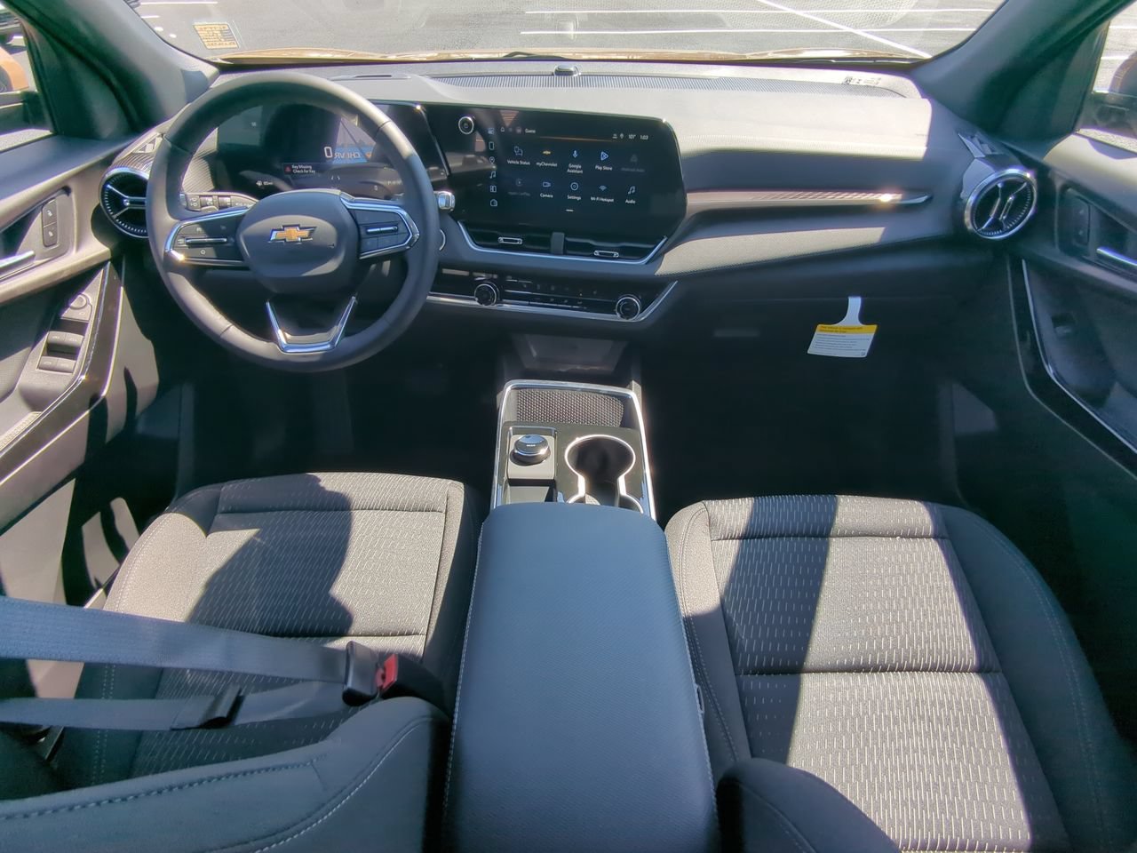 2027 Chevrolet Equinox LT - Photo 14