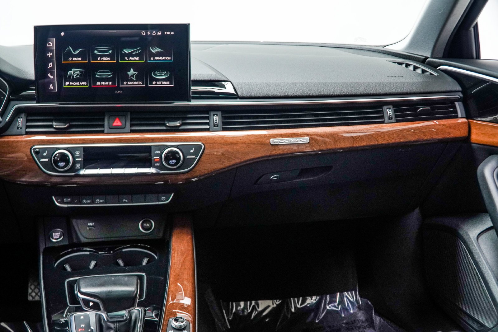Used 2022 Black Audi 40 Premium image 19