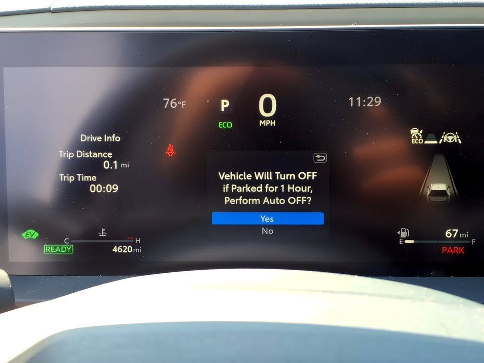 Used 2026 Wind Chill Pearl Toyota XLE Premium image 25