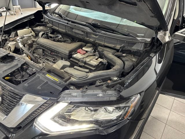 Used 2019 Black Nissan SL image 17