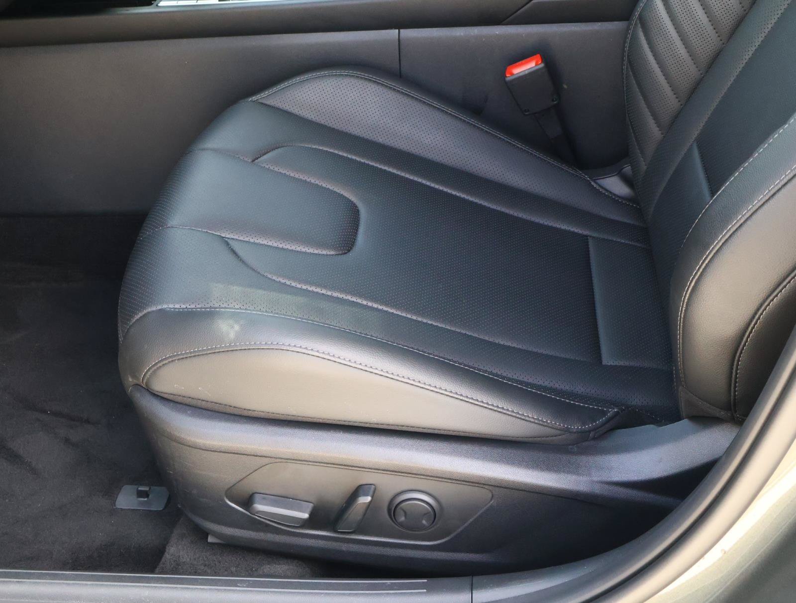 Certified Used 2026 Amazon Gray Hyundai Limited image 14