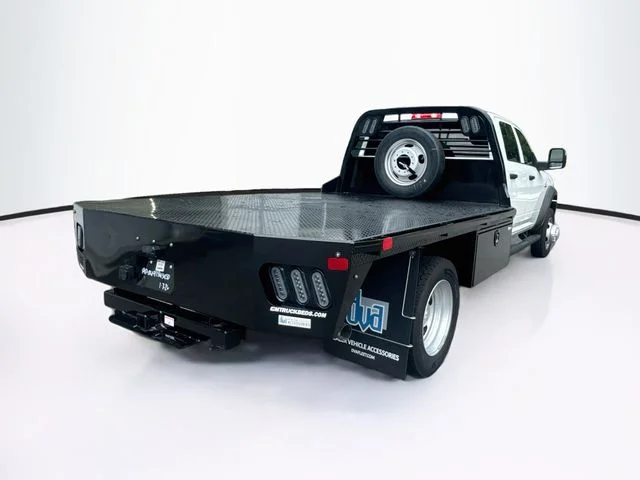 New 2026 Bright White Clear-Coat Exterior Paint RAM TRADESMAN image 7