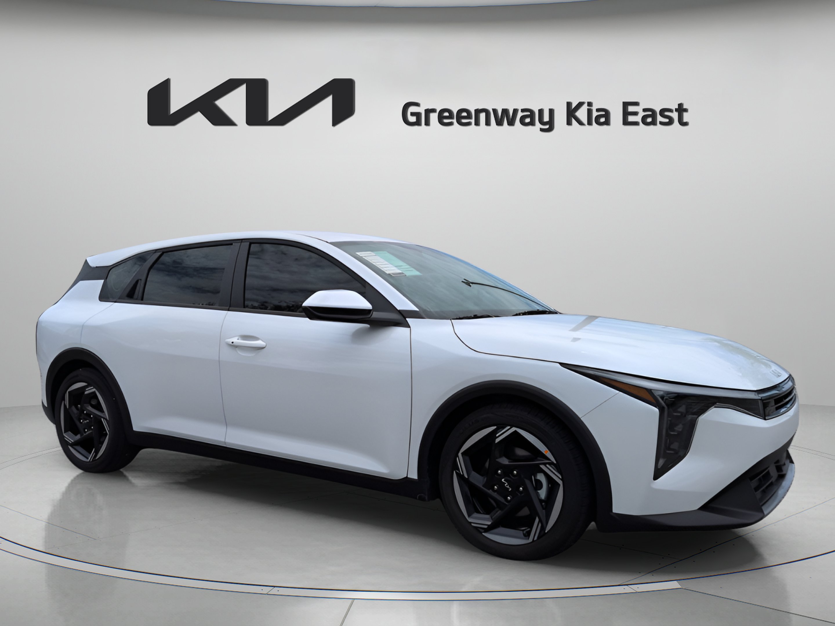 New 2026 Snow White Pearl Kia EX image 3
