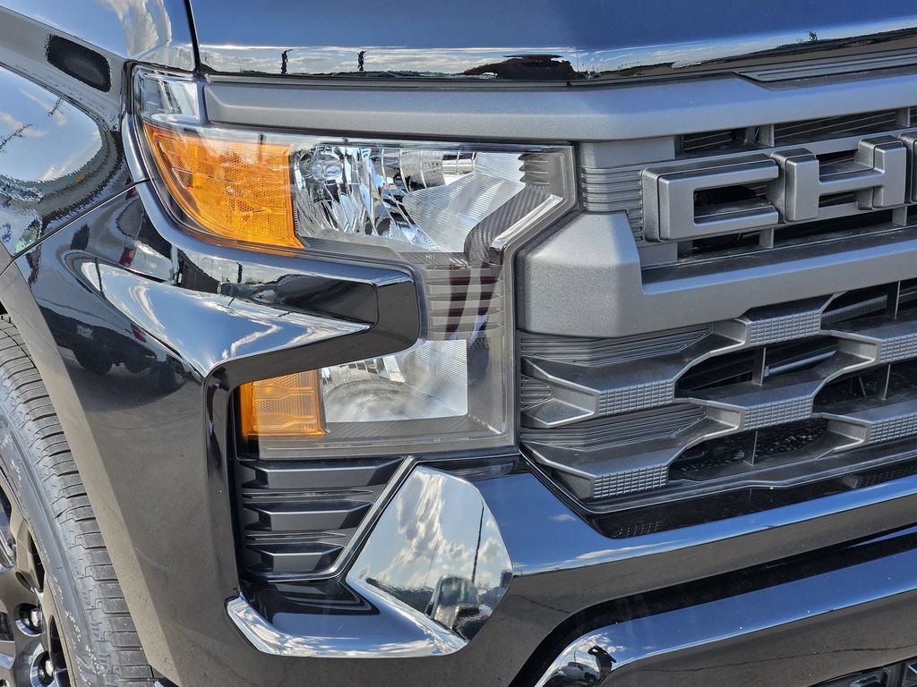 Certified Used 2026 Black Chevrolet Custom image 10