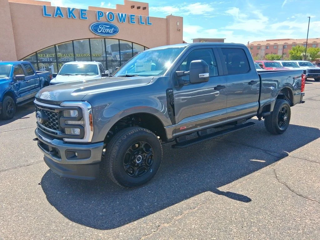 2026 Ford F-350 XL 4x4 Crew Cab 6-3/4' Box SRW's photo
