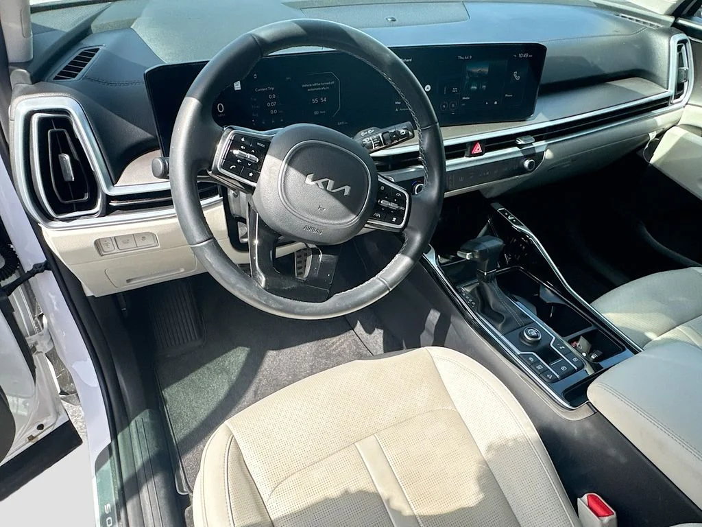 Used 2025 White Kia SX image 10