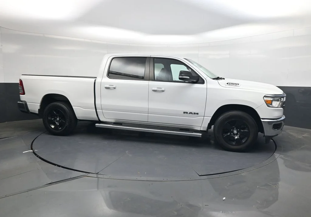 Used 2022 White Ram Big Horn/Lone Star image 4