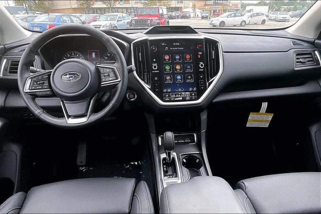 New 2026 SAPPHIRE BLUE PEARL Subaru Limited 7-Passenger image 6