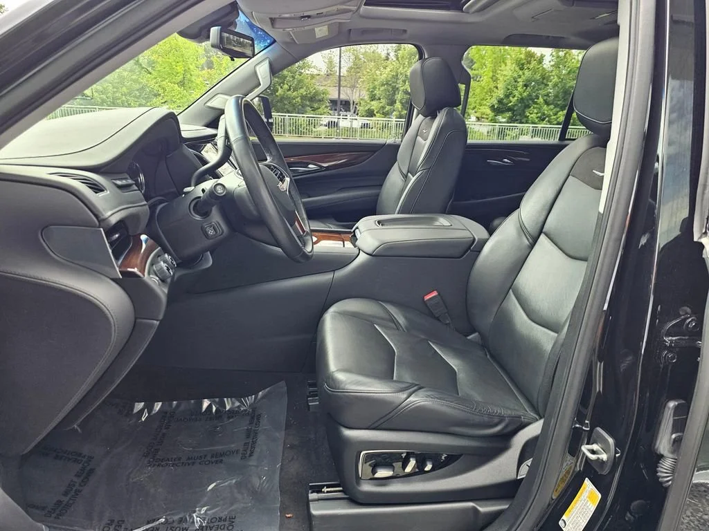 Used 2020 BLACK RAVEN Cadillac Premium Luxury image 24