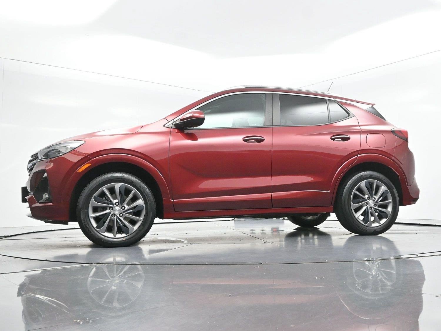 Used 2022 Cinnabar Metallic Buick Select image 42