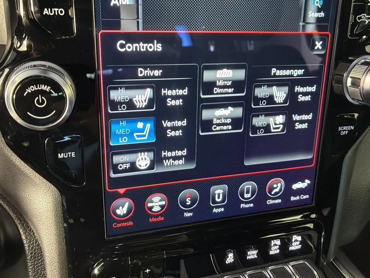Used 2020 Patriot Blue Pearlcoat Ram Laramie image 37