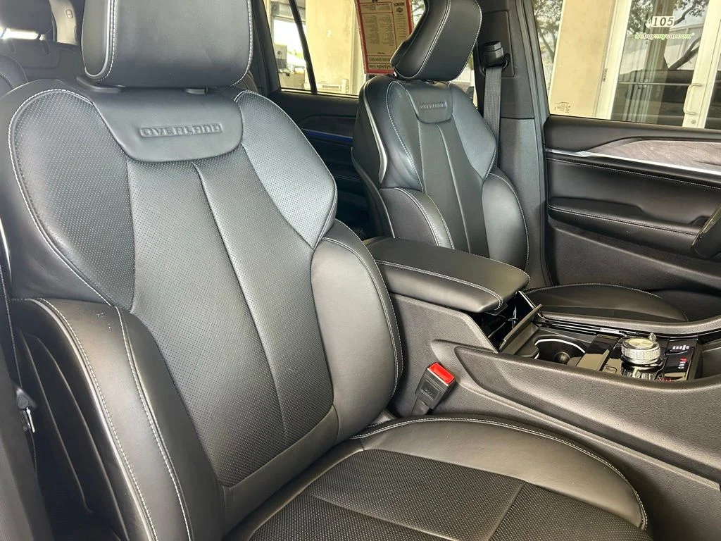 Used 2025 White Jeep Overland image 26