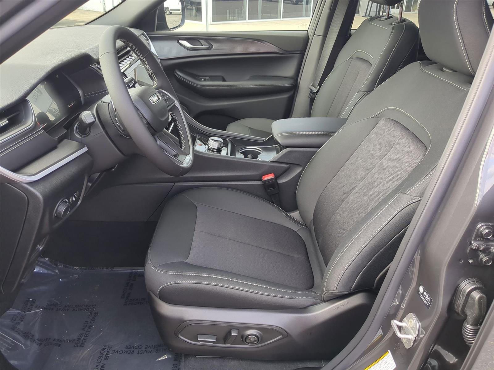 New 2026 Baltic Gray Metallic Clear-Coat Exterior Paint Jeep Laredo image 13