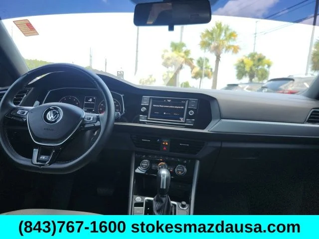 2020 Volkswagen Jetta R-Line