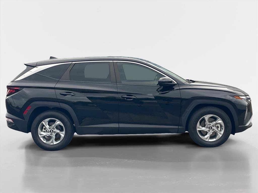 Used 2024 Black Pearl Hyundai SE image 8