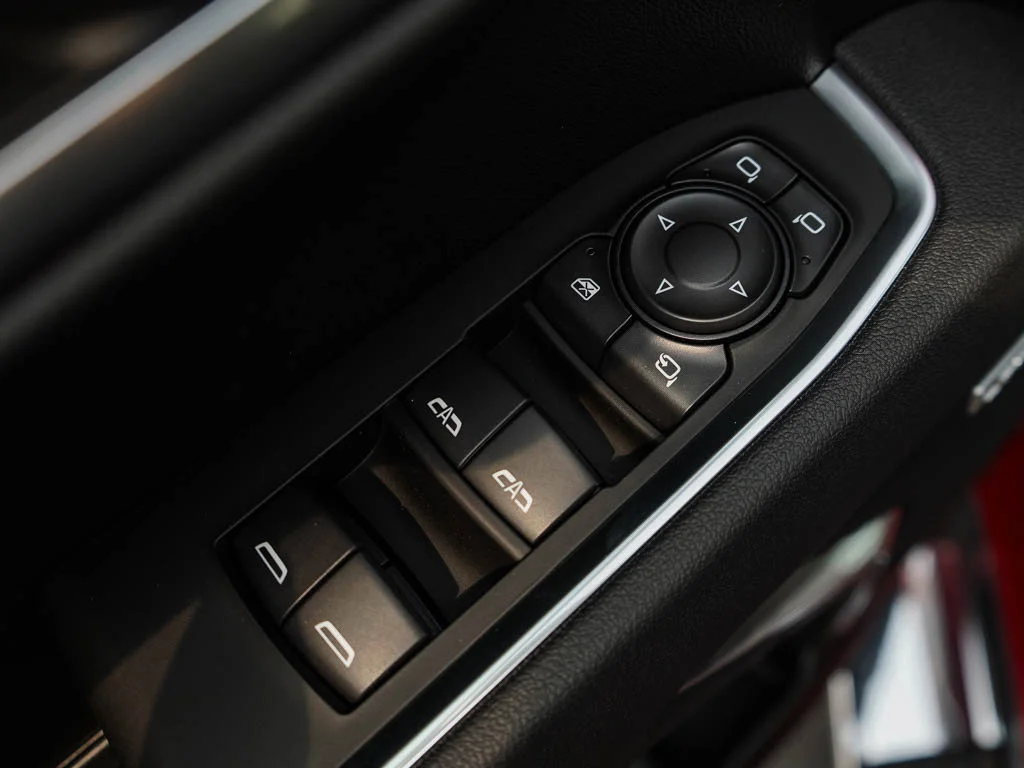 2026 GMC Sierra 1500 SLT - Photo 14