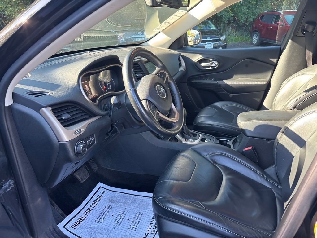 Used 2015 Black Jeep Limited image 9
