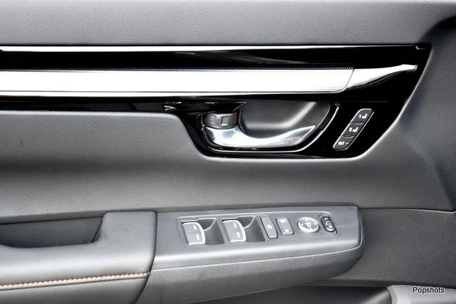 New 2026 Urban Gray Pearl Honda AWD Sport Touring Hybrid image 6