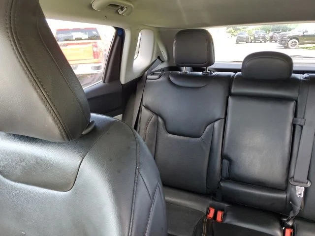 Used 2022 Blue Jeep Limited image 14