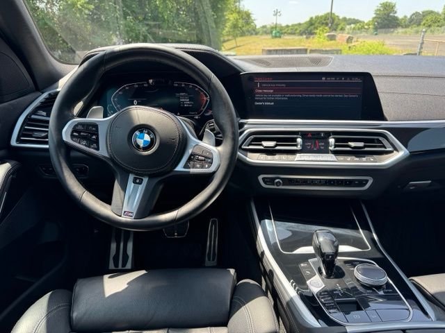 Used 2021 Gray BMW xDrive40i image 13
