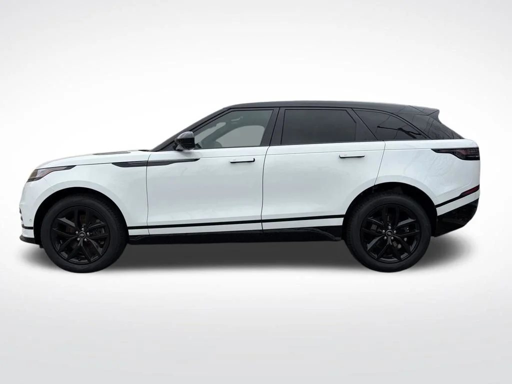 Certified Used 2026 White Land Rover Dynamic SE image 5