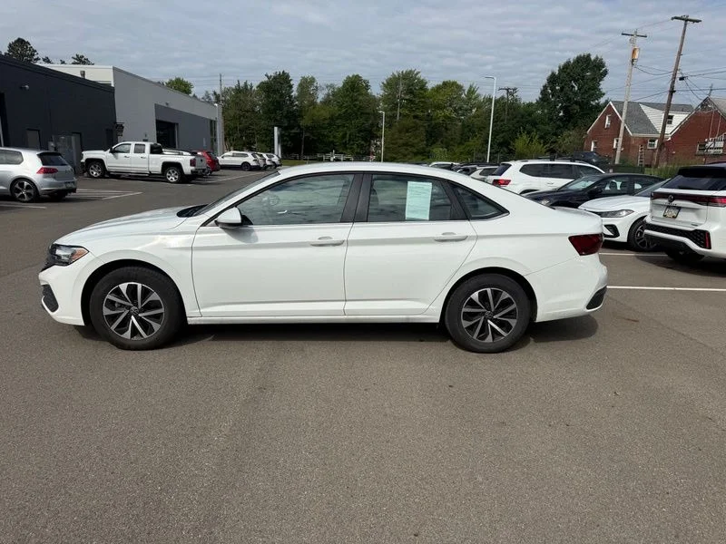 Used 2024 White Volkswagen 1.5T S image 16