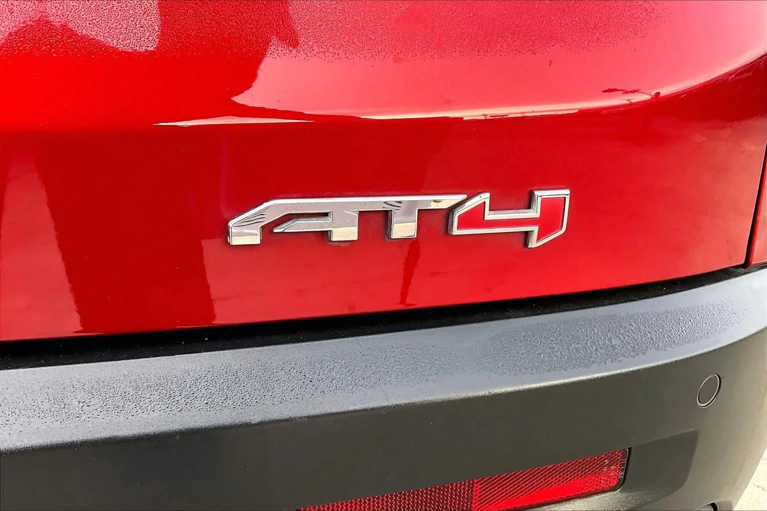 Used 2023 VOLCANIC RED TINCOAT GMC AT4 image 18