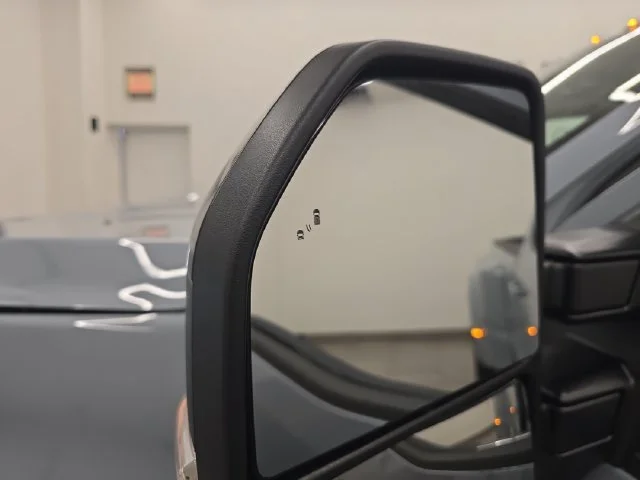 New 2027 Glacier Gray Metallic Tri-Coat Ford F-350® Lariat® image 47