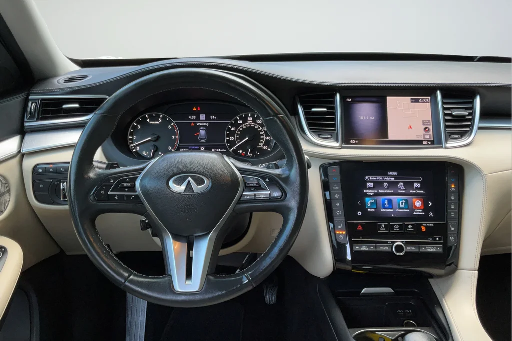 Used 2021 White INFINITI Sensory image 13