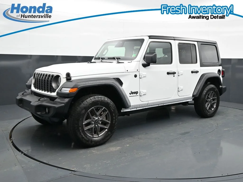 Used 2025 Bright White Clearcoat Jeep Sport S image 4