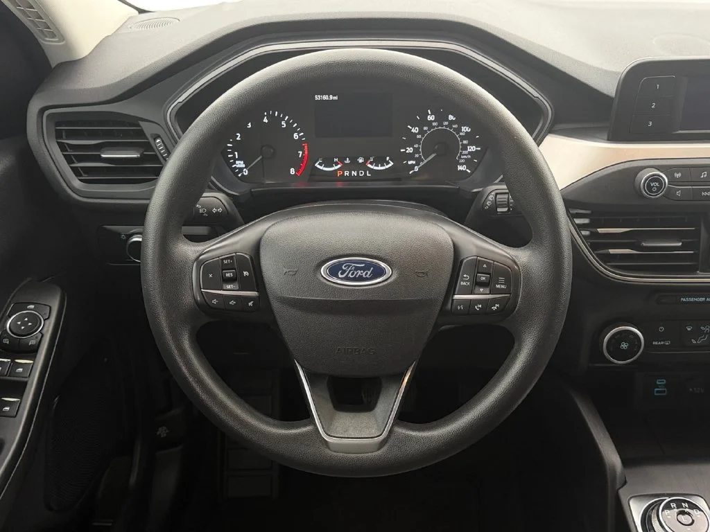 Used 2022 White Ford S image 18