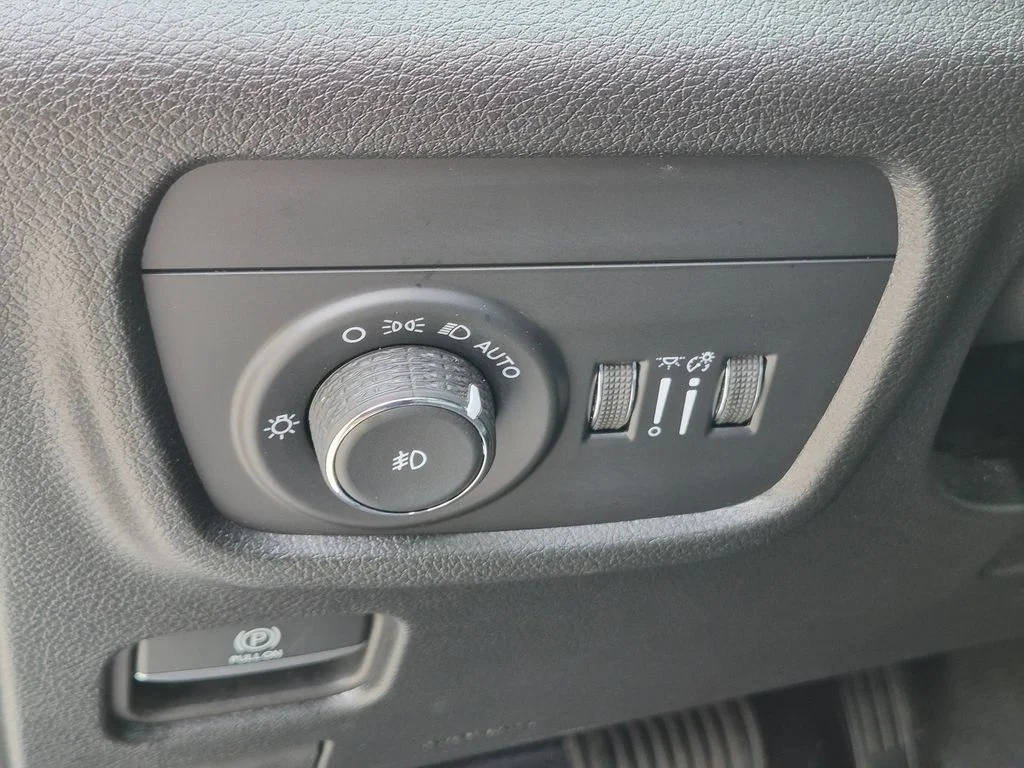 Used 2026 White Jeep Limited image 15