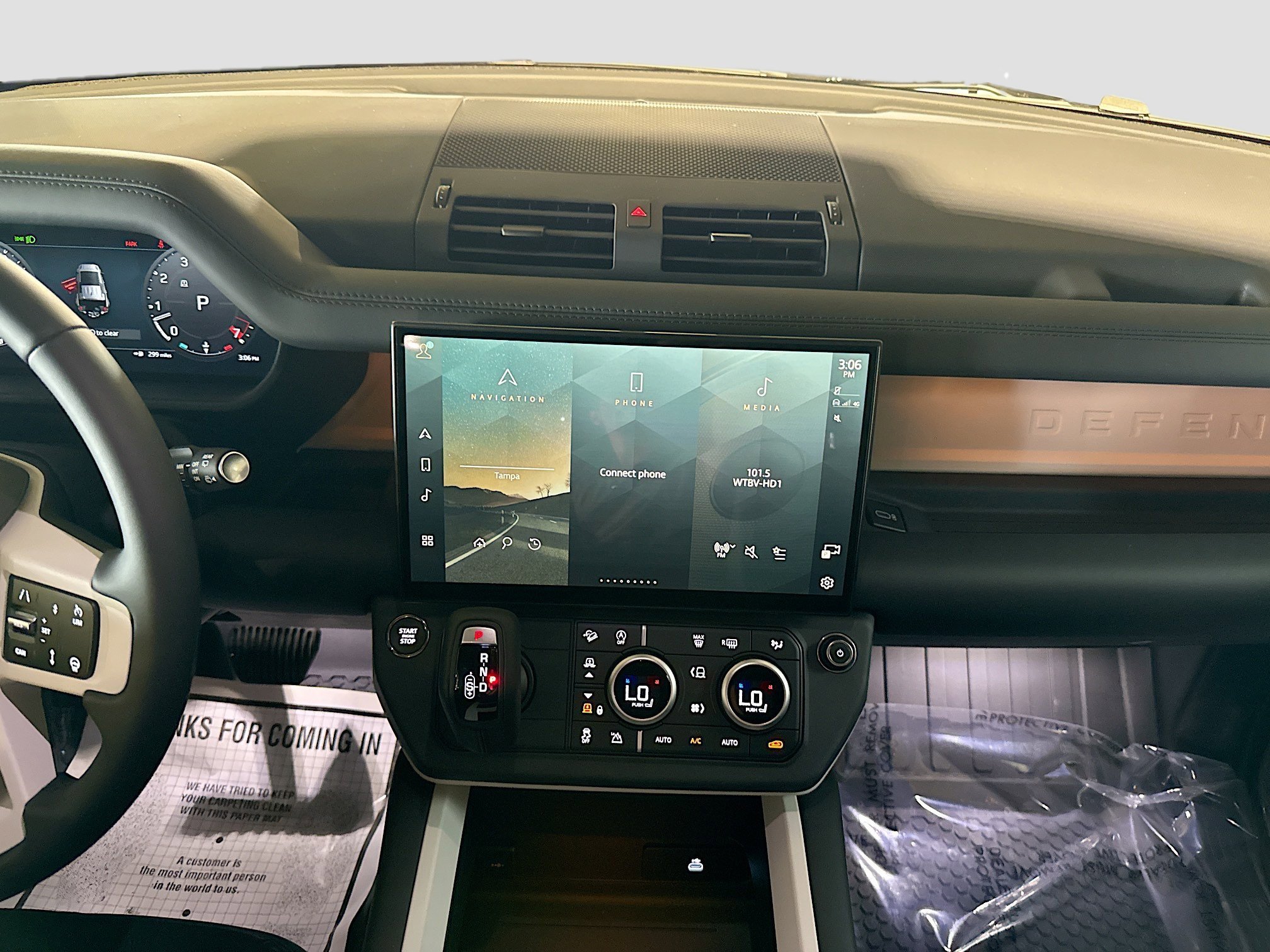 New 2026 Gondwana Stone LAND ROVER X-Dynamic SE image 18