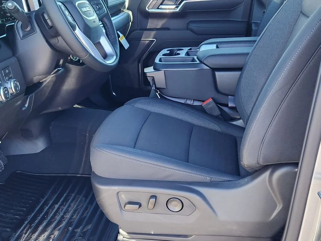 2026 GMC Sierra 1500 SLE - Photo 12