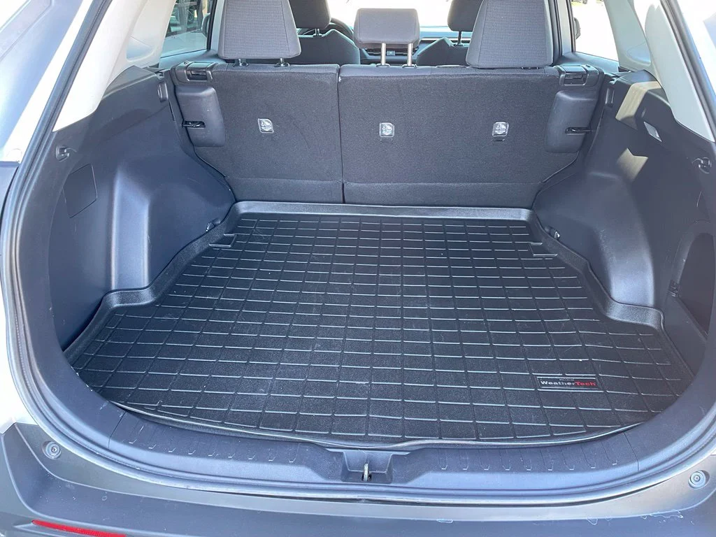 Used 2021 Silver Toyota LE image 6