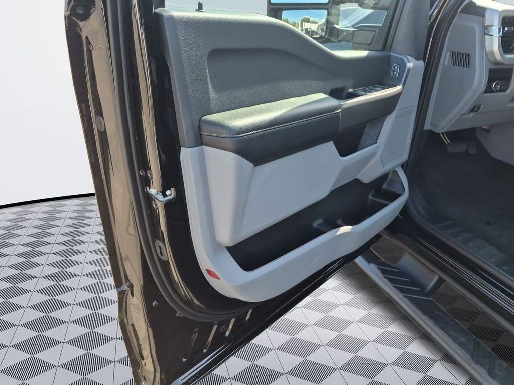 Certified Used 2026 Black Metallic Ford XLT image 9