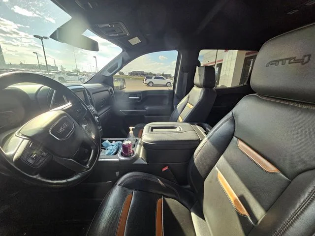 Used 2022  GMC AT4 image 16